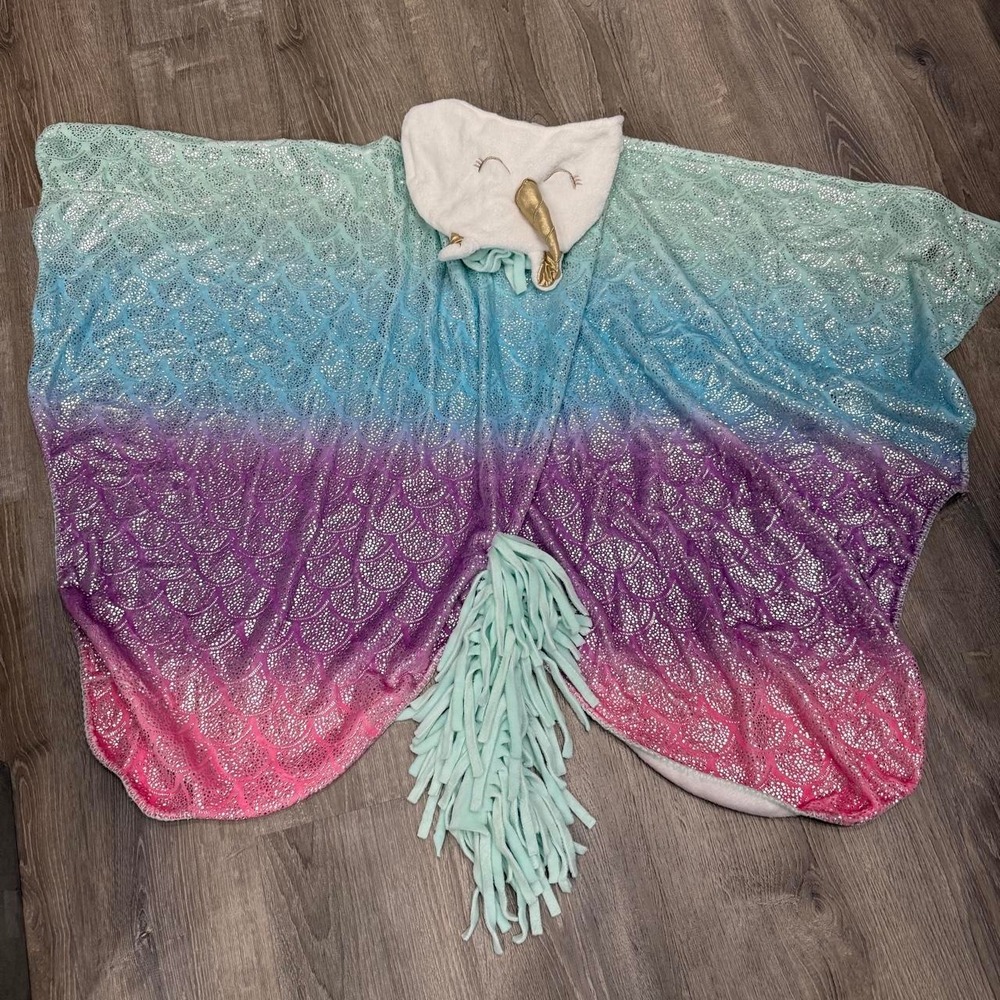 Cloud Castle Kids Sequin Unicorn Hooded Cape Blanket Robe Multicolored 54x40